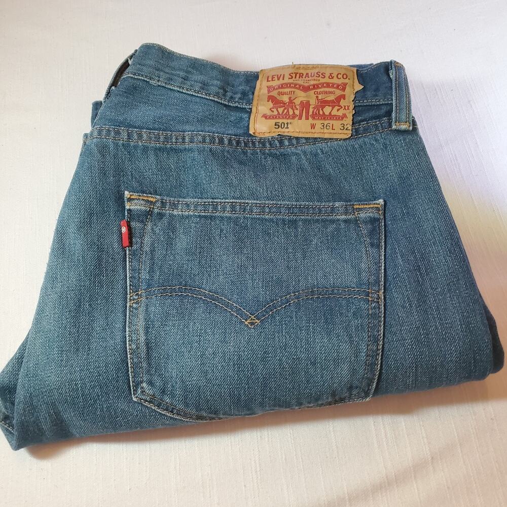 Levis Strauss & Co. Men's 501 Blue Jeans | 36X32 | 2014
